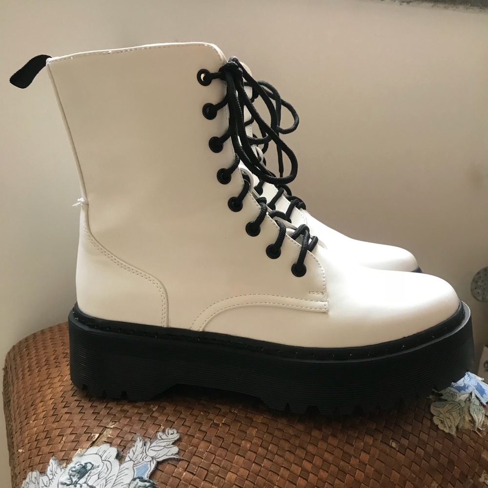 White lace up Boots